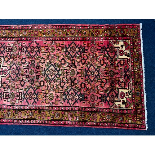 730 - GOOD QUALITY  IRANIAN RED GROUND RUNNER / RUG WITH GEOMETRIC PATTERN 332cm x115cm