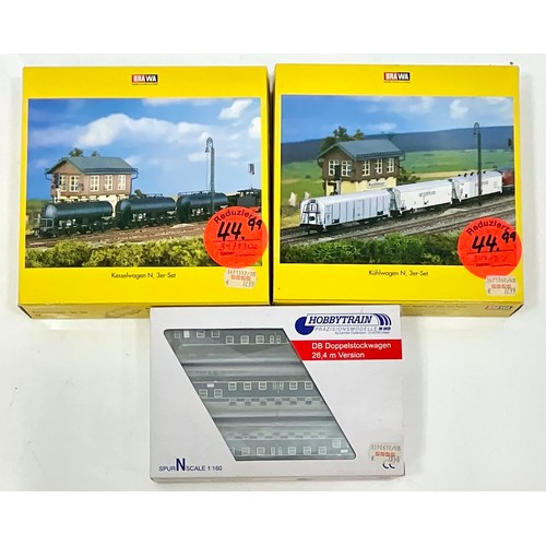 304 - N GAUGE MODEL RAILWAY, HOBBYTRAIN DB DOPPELSTOCKWAGEN, PLUS 2 BRAWA 3 WAGON SETS 1920 & 1940