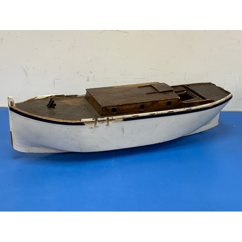 196 - SAILING YACHT MARGARET, WOODEN HULLED PART BUILT CRUISER VESSEL APPROX. 61 CM LONG, PLUS TWO PART BU... 