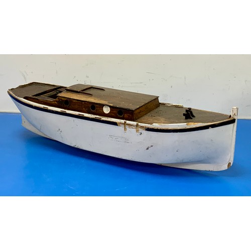 196 - SAILING YACHT MARGARET, WOODEN HULLED PART BUILT CRUISER VESSEL APPROX. 61 CM LONG, PLUS TWO PART BU... 