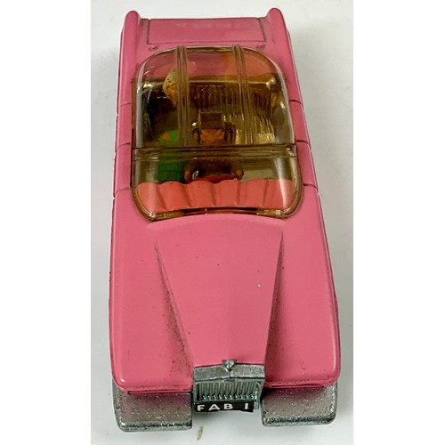 33 - U/B DINKY LADY PENELOPE FAB 1, WESCO THUNDERBIRDS TALKING ALARM CLOCK, THUNDERBIRDS DVD AND TOY GIFT... 