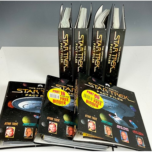 35 - COLLECTION OF THE OFFICIAL STAR TREK FACT FILES. 7 BINDERS HOUSING 96 MAGAZINES