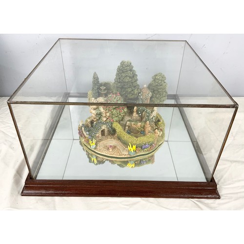 92 - LILLIPUT LANE SCULPTURE ’TRANQUILLITY’ WITH DISPLAY CABINET