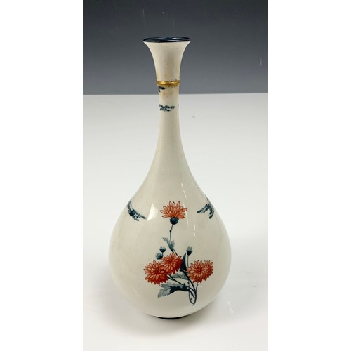 54 - HADLEY’S WORCESTER FAIENCE VASE 20cm TALL