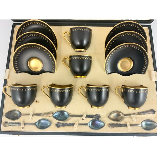 56 - CASED WORCESTER PORCELAIN DEMI-TASSE COFFEE SERVICE FOR SIX WITH GILT-DECORATED BLACK COFFEE CUPS AN... 