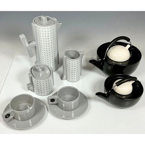 165 - 1980s MASSIMO MATERASSI (ITALY), A TEA AND COFFEE SERVICE, SPOT DESIGN IN BLACK A/F