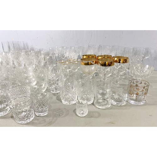 229 - LARGE COLLECTION OF DRINKING GLASSES 3 TRAYS