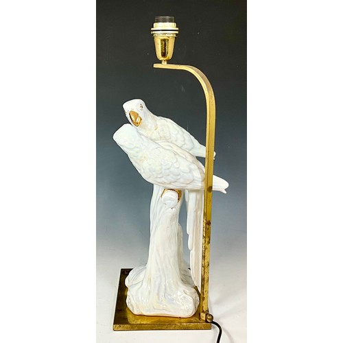 259 - ITALIAN PEARLESCENT WHITE AND GILDED CERAMIC TABLE LAMP DEPICTING A PAIR OF PARROTS ON A BRANCH. APP... 