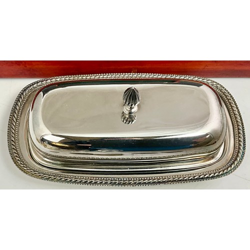 266 - MISC. SILVER AND PLATED WARE INC. PART FITTED CANTEEN, BUTTER DISH, SILVER TEA SPOON, COMMEMORATIVE ... 