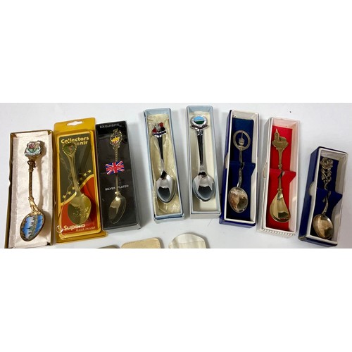 273 - SOUVENIR TEASPOON COLLECTION