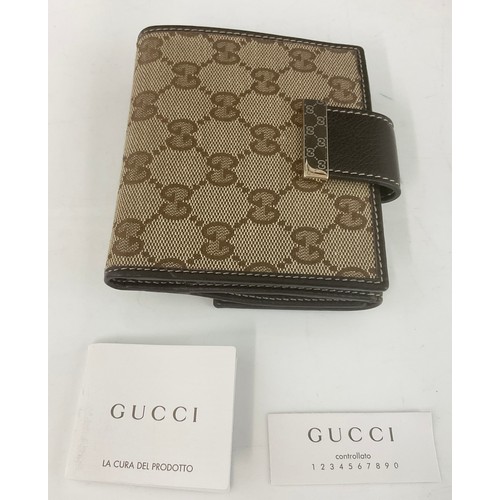 368 - GUCCI PURSE/ WALLET, NEW WITH GUCCI PRODUCT CARD