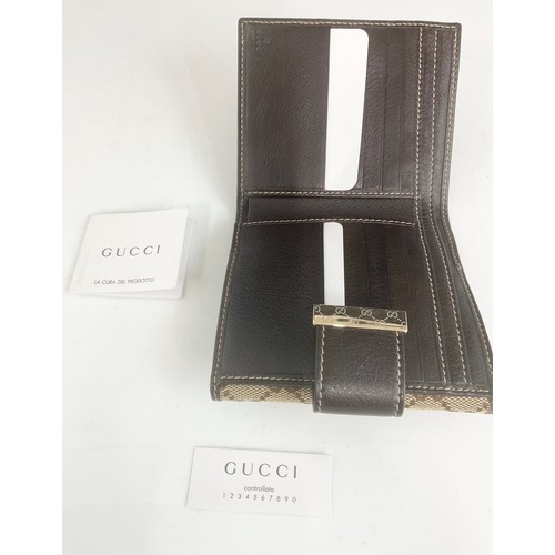 368 - GUCCI PURSE/ WALLET, NEW WITH GUCCI PRODUCT CARD