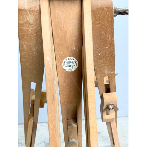 403 - WINDSOR & NEWTON WOODEN ARTIST’S EASEL