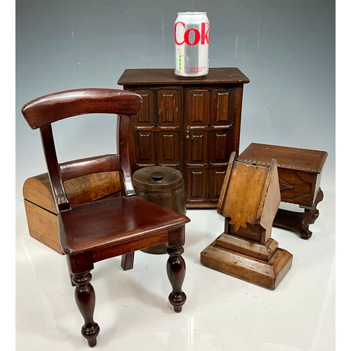 311 - MISC. SMOKING TREEN INCLUDING SMOKERS CABINET IN THE FORM OF A MINIATURE OAK PANELLED WARDROBE, CIGA... 