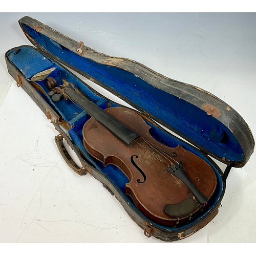 423 - VINTAGE VIOLIN IN FITTED CASE, MISSING BOW A/F