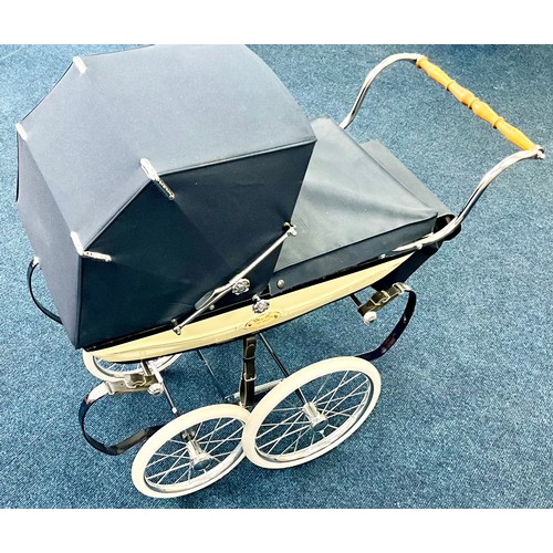 447 - SILVER CROSS PRAM