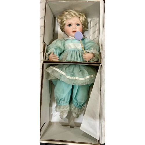 457 - COLLECTION OF (8) BOXED PORCELAIN HEAD DOLLS BY HAMILTON HERITAGE, FRANKLIN, H.SAMUAL AND DANBURY MI... 