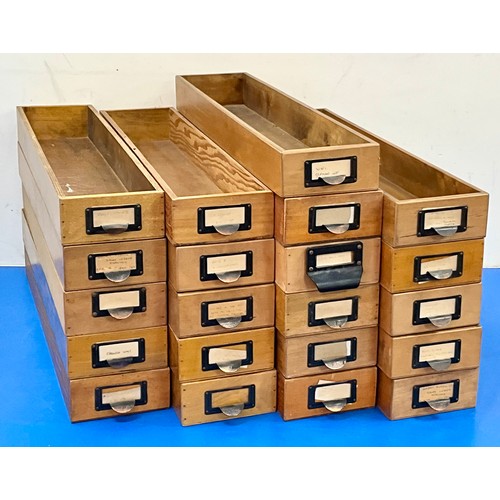 400 - COLLECTION OF 20 DRAWERS, APPROX 63 CM X 14 CM X 7 CM. ADVISED MADE AT THE GORDON RUSSELL FACTORY.