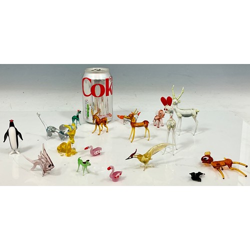 334 - COLLECTION OF MINIATURE MURANO AND PIRELLI COLOURED GLASS ANIMALS