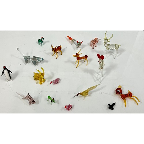 334 - COLLECTION OF MINIATURE MURANO AND PIRELLI COLOURED GLASS ANIMALS