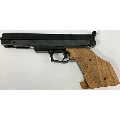 117 - GAMO COMPACT SINGLE STROKE PNEUMATIC TARGET PISTOL IN HARDCASE This product is not for sale to peopl... 