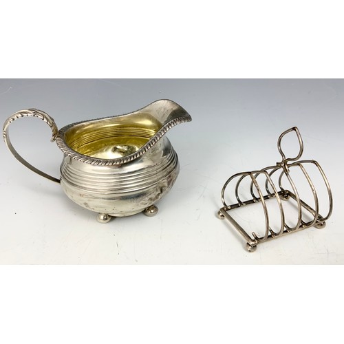 250 - HALLMARKED SILVER CREAM JUG & 5 BAR TOAST RACK 183g