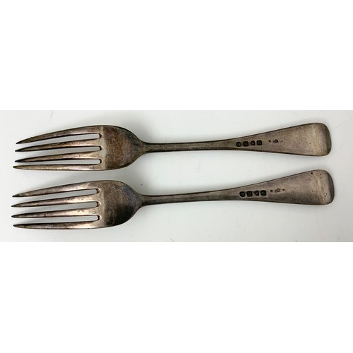 332 - A PAIR OF HALLMARKED SILVER DINNER FORKS 143g