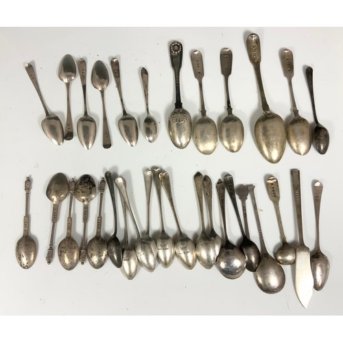 339 - MIXED ENGLISH HALLMARKED SILVER CUTLERY 464g