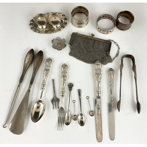 244 - MIXED WHITE METAL ITEMS INC MEXICAN SILVER TRAY WITH 2 SALTS, MESH PURSE, SHOE HORN & BUTTON  HOOK W... 