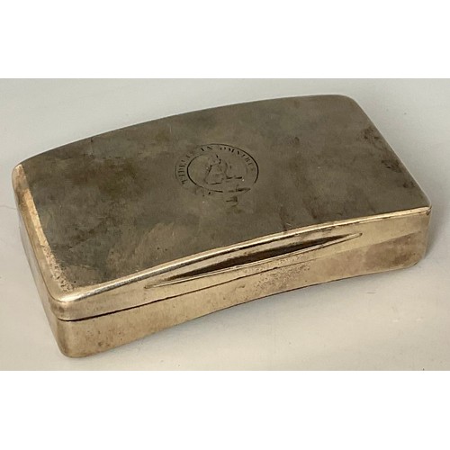 370 - WILLIAM IV SILVER SNUFF BOX WITH INSCRIPTION TO INTERIOR OF HINGED LID, LONDON 1837, APPROX. 104.5g