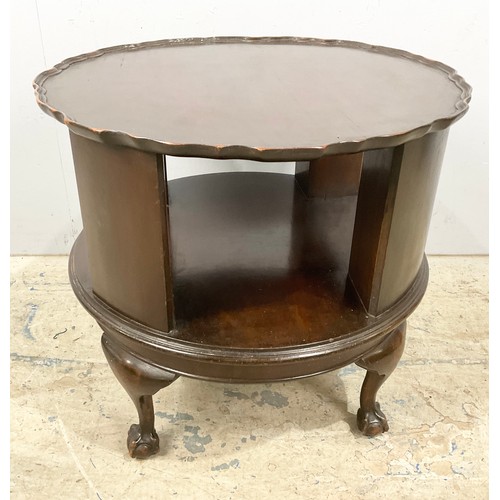 562 - CIRCULAR REVOLVING OCCASIONAL TABLE/BOOKSHELVES 61cm DIAMETER