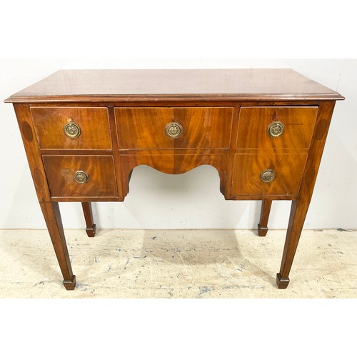 584 - GEORGIAN MAHOGANY SIDEBOARD WIDTH 105cm