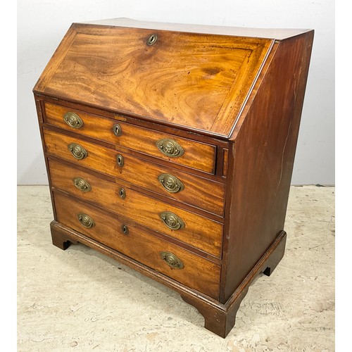 580 - GOOD QUALITY GEORGIAN MAHOGANY FALL FRONT BUREAU WITH GOOD FITTED INTERIOR AND LION MASK HANDLES WID... 