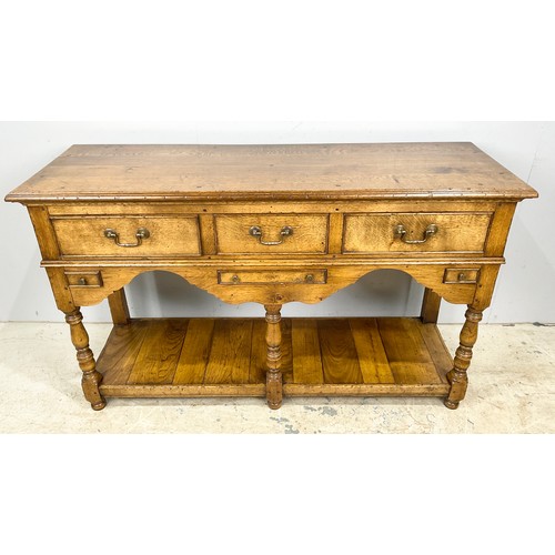 636 - OAK DRESSER BASE WITH POT BOARD  NICE COLOUR WIDTH 139cm