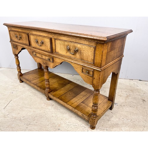 636 - OAK DRESSER BASE WITH POT BOARD  NICE COLOUR WIDTH 139cm