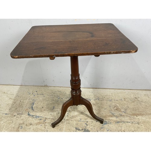 655 - OAK RECTANGULAR  TILT TOP TABLE