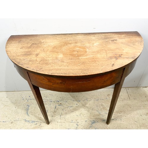 544 - DEMI LUNE TABLE 107cm x55cm