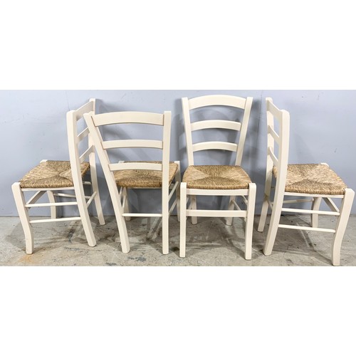 542 - 4 KITCHEN CHAIRS WITH RUSH SEATS