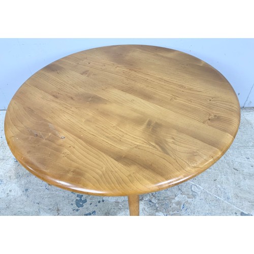 554 - ERCOL BLONDE ROUND TOP COFFEE TABLE 74cm DIAMETER