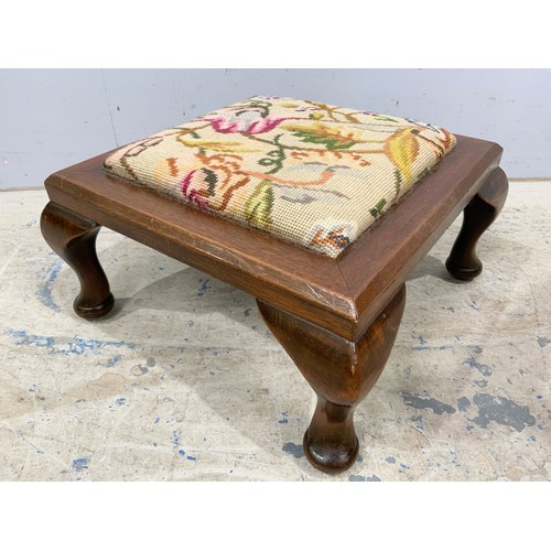 670 - GOOD QUALITY SMOKERS BOW CHAIR WITH A TAPESTRY FOOTSTOOL