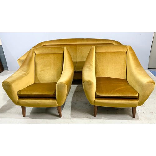 672 - TRADE ONLY- VERY STYLISH MID CENTURY THREE PIECE VELOUR SUITE