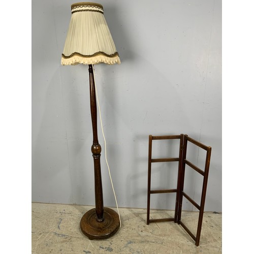 537 - OAK STANDARD LAMP WITH SHADE &  A SMALL TOWEL RACK