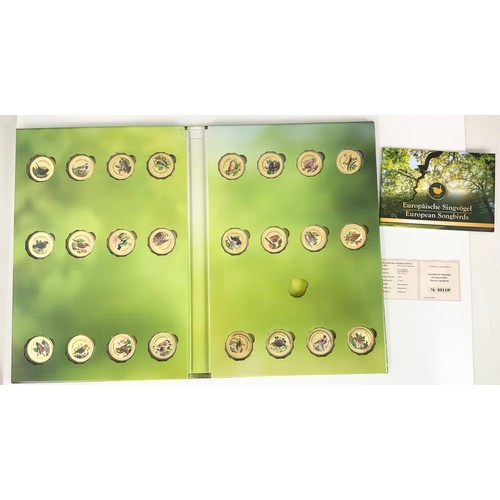 390 - 3 CASED SETS OF COMMEMORATIVES, EUROPEAN SONGBIRDS AND EUROPEAN BIRDS (2), WITH CERTIFICATES