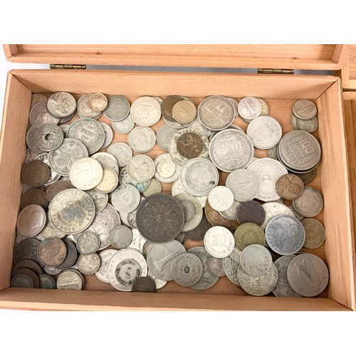 400 - QTY. MISC. COINS  SOME UK AND FOREIGN SILVER COINAGE