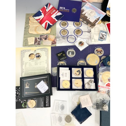 391 - QTY. COINS AND COMMEMORATIVES, MANY LIMITED EDITION AND IN PRESENTATION CASES TOGETHER WITH OTHER CO... 