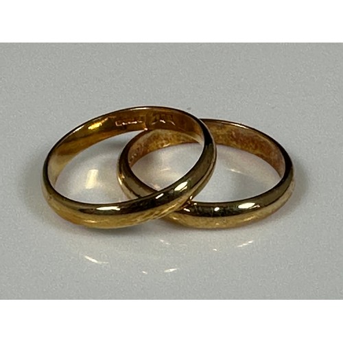 576 - 2, 18ct GOLD WEDDING BANDS, APPROX. 5.3g