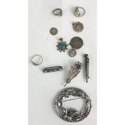 503 - INTERESTING SILVER & WHITE METAL JEWELLERY ETC INC IONA SILVER KILT PIN / BROOCH  ETC