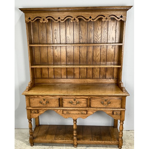 599 - OAK DRESSER WITH  POT BOARD & PLATE RACK   WIDTH  139cm , 191cm TALL