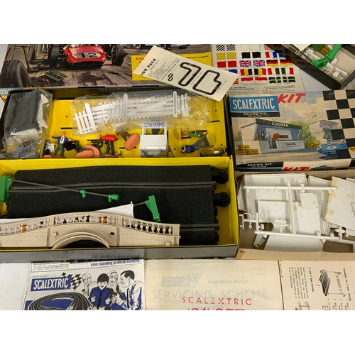 190 - SCALEXTRIC BOXED HP/1 SET EXTENSION PACK, HP/2 TRACKSIDE ACCESSORY PACK, SCALEXTRIC KIT RACING PIT K... 