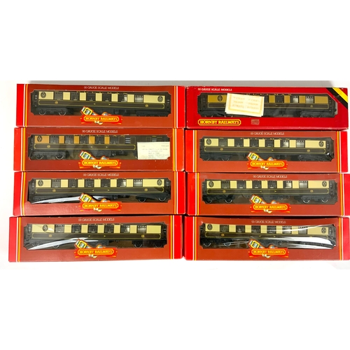 382 - HORNBY PULLMAN CARS R223 FIRST CLASS X 7 PLUS R229 LUCILLE